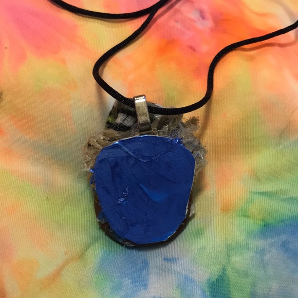 African Handmade Necklace - Picture 3 of 17